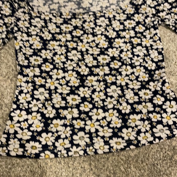 Shein Womens Size Medium Floral Daisy Long Sleeved Top Shirt Blue White Low Cut - Picture 7 of 15